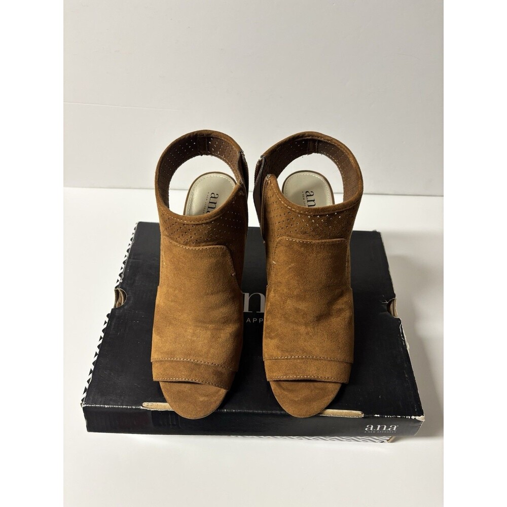 Sandals Size 8 M Ana Tasha Preowned Whiskey